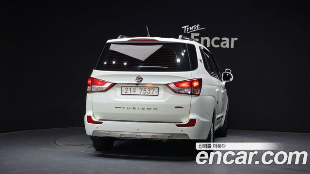 KG Mobility (SsangYong) Korando Turismo 4WD TX 9-seater 2017 — фото 4