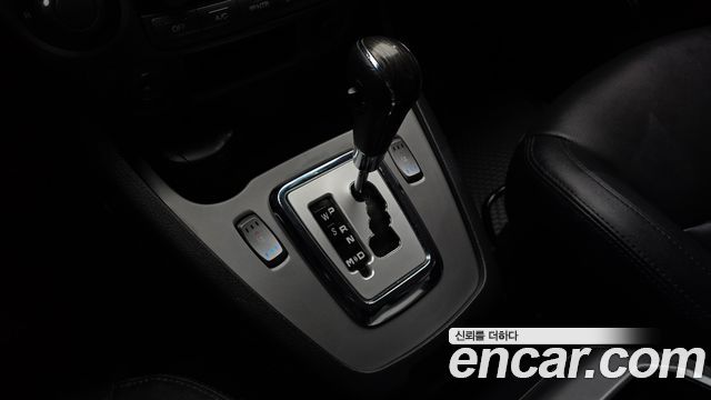 KG Mobility (SsangYong) Korando Turismo 4WD TX 9-seater 2017 — фото 9