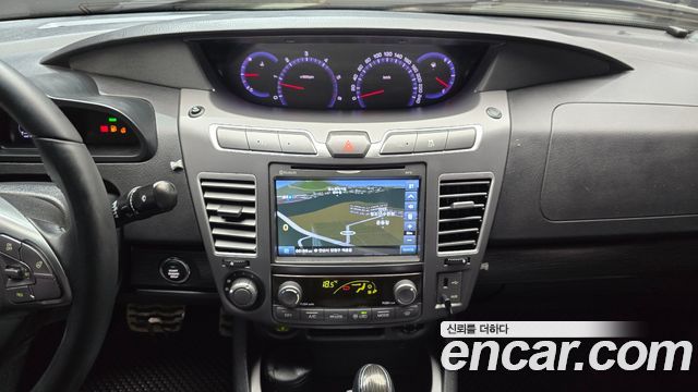 KG Mobility (SsangYong) Korando Turismo 4WD TX 9-seater 2017 — фото 12