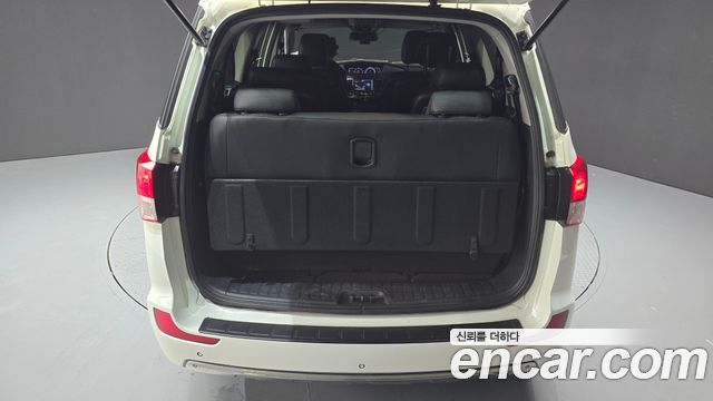 KG Mobility (SsangYong) Korando Turismo 4WD TX 9-seater 2017 — фото 15