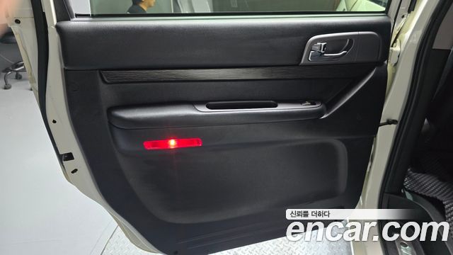 KG Mobility (SsangYong) Korando Turismo 4WD TX 9-seater 2017 — фото 25