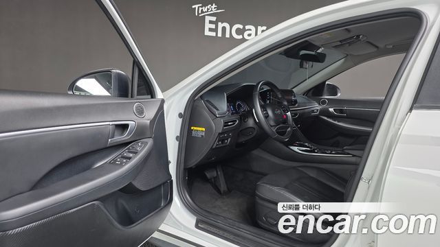 Hyundai Sonata (DN8) 2.0 LPG(rental car) Smart 2020 — фото 10