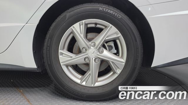 Hyundai Sonata (DN8) 2.0 LPG(rental car) Smart 2020 — фото 21