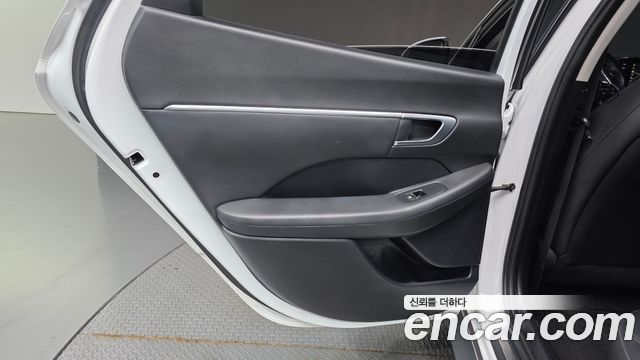Hyundai Sonata (DN8) 2.0 LPG(rental car) Smart 2020 — фото 25