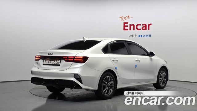 Kia K3 (II) 1.6 Prestige 2023 — фото 2