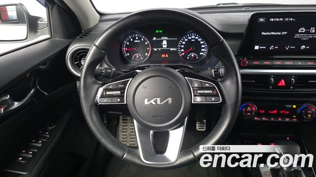 Kia K3 (II) 1.6 Prestige 2023 — фото 12