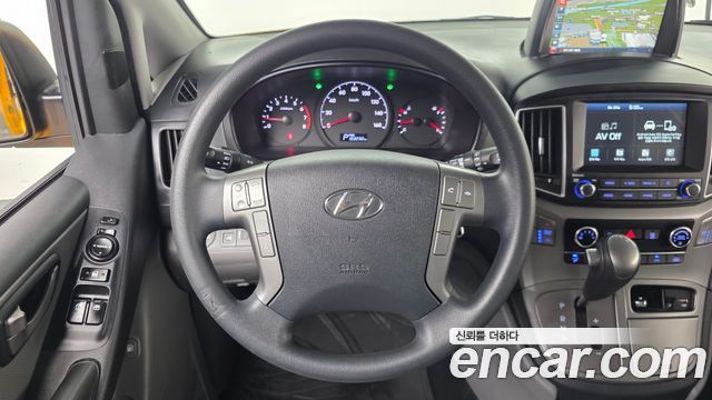 Hyundai Grand Starex School Bus LPi 2021 — фото 17