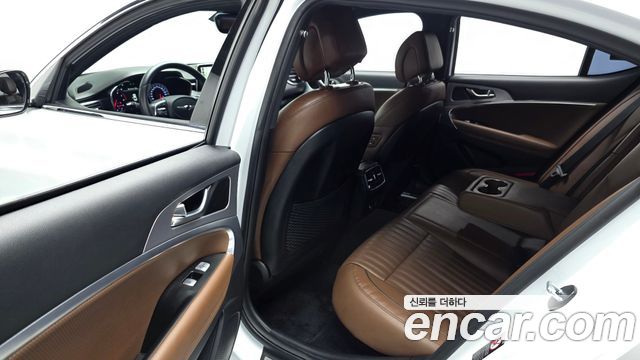 Genesis G70 2.0T AWD Elite 2020 — фото 11