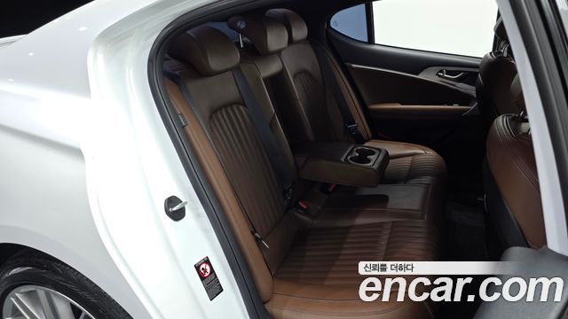 Genesis G70 2.0T AWD Elite 2020 — фото 12