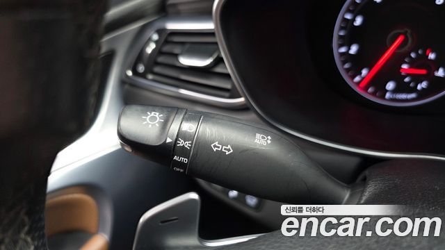 Genesis G70 2.0T AWD Elite 2020 — фото 30