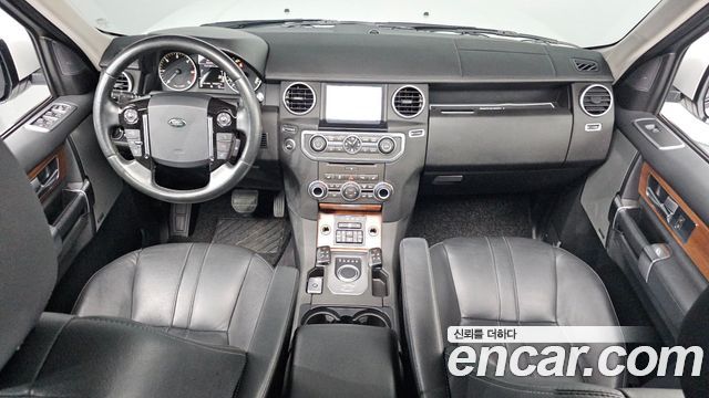 Land Rover Discovery 4 3.0 SDV6 SE 2016 — фото 7
