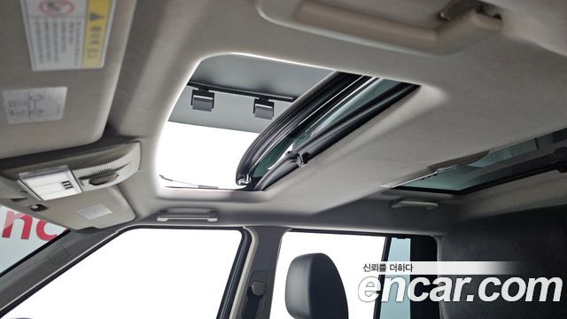 Land Rover Discovery 4 3.0 SDV6 SE 2016 — фото 34