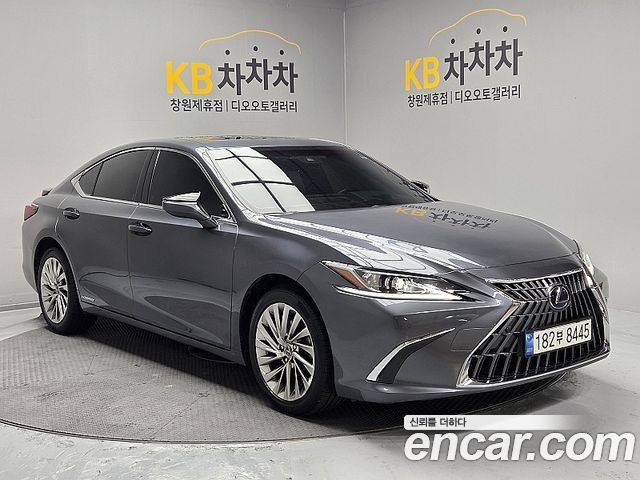 Lexus ES300h (VII) Luxury Plus 2022 — фото 3