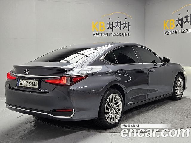 Lexus ES300h (VII) Luxury Plus 2022 — фото 5