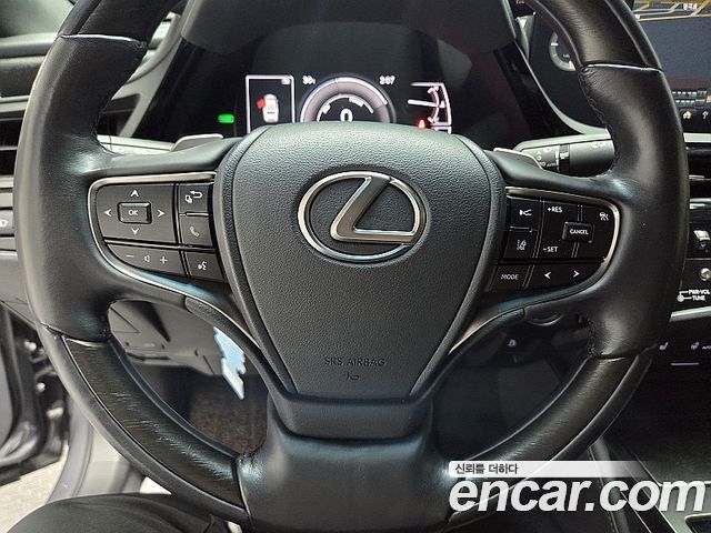 Lexus ES300h (VII) Luxury Plus 2022 — фото 16
