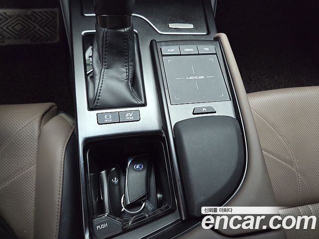 Lexus ES300h (VII) Luxury Plus 2022 — фото 18
