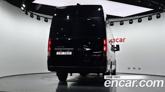 Hyundai Solati 15-seater Luxury 2021 — фото 4
