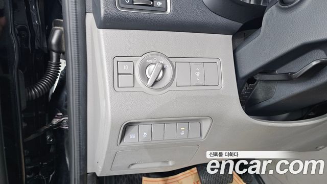 Hyundai Solati 15-seater Luxury 2021 — фото 20