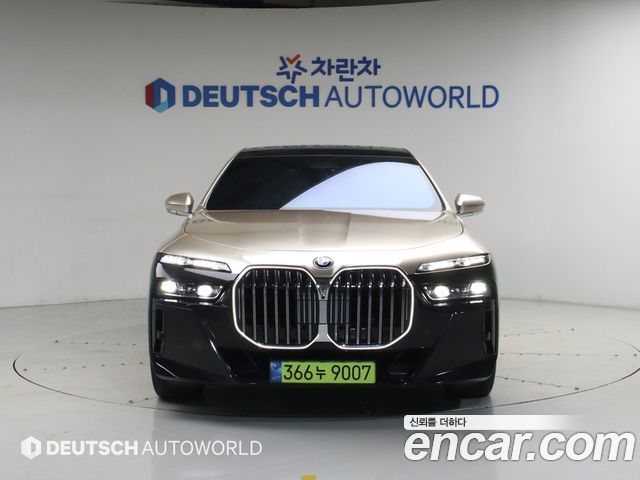 BMW 7 Series (G70) 750e xDrive M Sport 2025 — фото 3