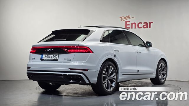 Audi Q8 (4M) 55 TFSI Quattro Premium 2022 — фото 2