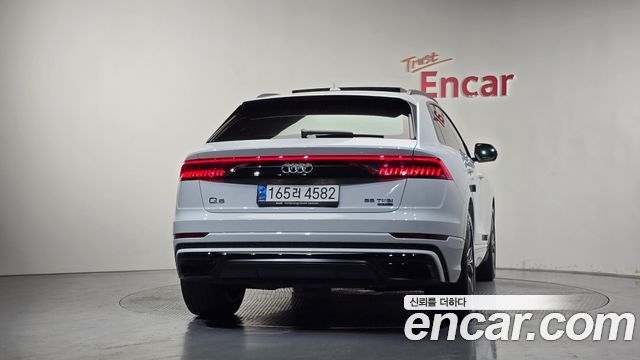 Audi Q8 (4M) 55 TFSI Quattro Premium 2022 — фото 4
