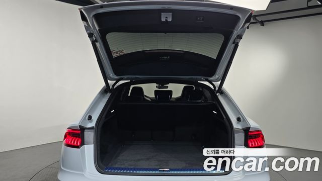 Audi Q8 (4M) 55 TFSI Quattro Premium 2022 — фото 18