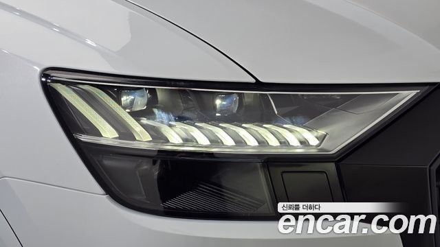 Audi Q8 (4M) 55 TFSI Quattro Premium 2022 — фото 22