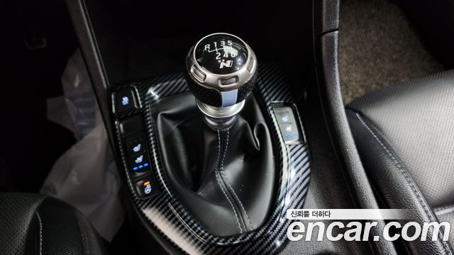 Hyundai Veloster (JS) 2.0 N 2020 — фото 9