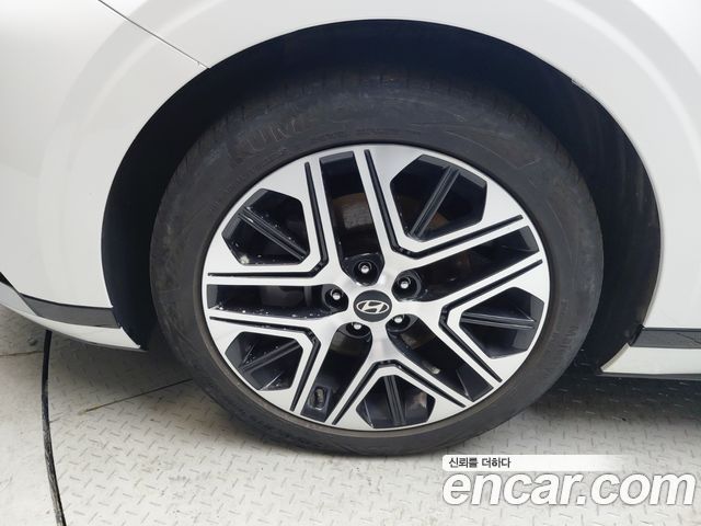 Hyundai Grandeur (GN7) 2,5 Gasoline 2WD Premium 2023 — фото 5