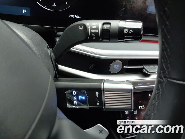 Hyundai Grandeur (GN7) 2,5 Gasoline 2WD Premium 2023 — фото 9
