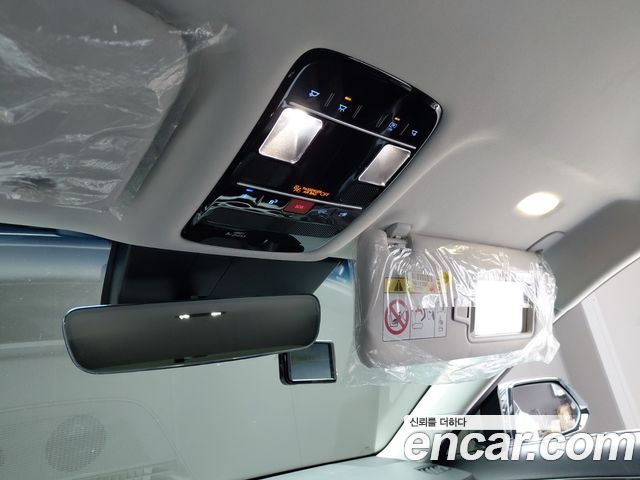 Hyundai Grandeur (GN7) 2,5 Gasoline 2WD Premium 2023 — фото 16