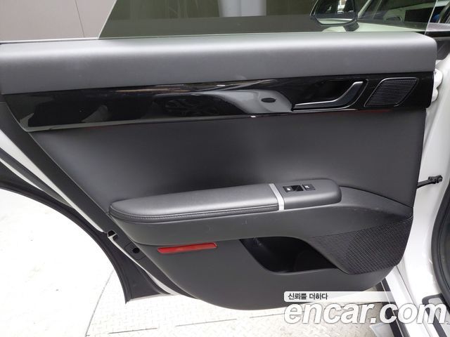 Hyundai Grandeur (GN7) 2,5 Gasoline 2WD Premium 2023 — фото 25