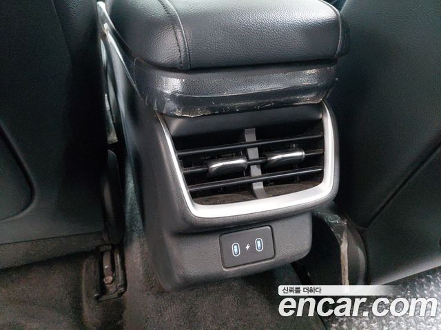 Hyundai Grandeur (GN7) 2,5 Gasoline 2WD Premium 2023 — фото 29