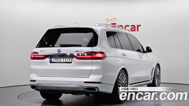 BMW X7 (G07) xDrive 40i Design Pure Excellence 7-Seater 2022 — фото 2