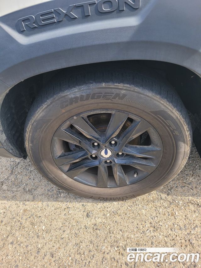 KG Mobility (SsangYong) Rexton Sports Khan Diesel 2.2 4WD Dynamic Edition (5-Link) 2021 — фото 5