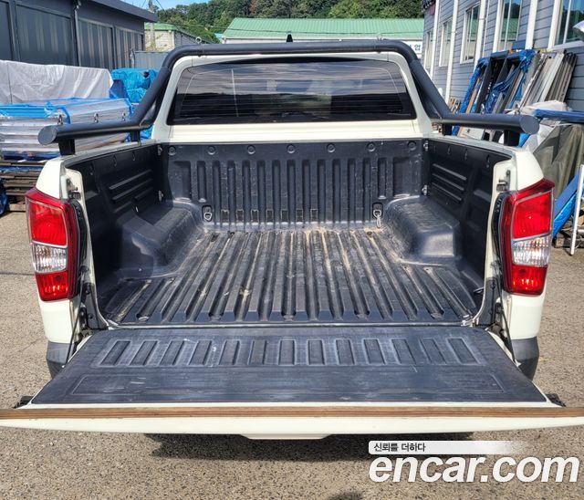 KG Mobility (SsangYong) Rexton Sports Khan Diesel 2.2 4WD Dynamic Edition (5-Link) 2021 — фото 19