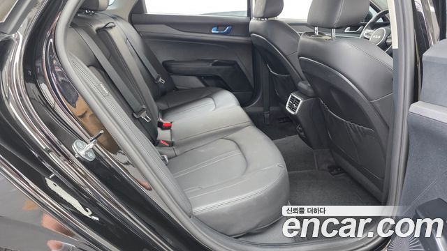 Kia K5 (III) 1.6 Turbo Prestige 2023 — фото 11