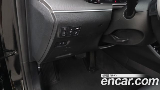 Kia K5 (III) 1.6 Turbo Prestige 2023 — фото 18