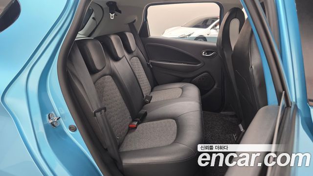 Renault Korea Zoe Intens Eco 2021 — фото 15