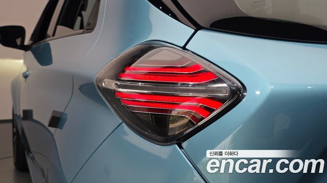 Renault Korea Zoe Intens Eco 2021 — фото 29