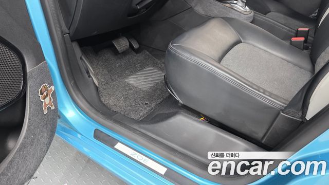 Renault Korea Zoe Intens Eco 2021 — фото 35