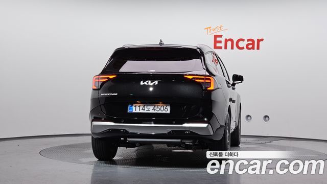 Kia Sportage (V) Gasoline 1.6 Turbo 2WD Signature 2025 — фото 4
