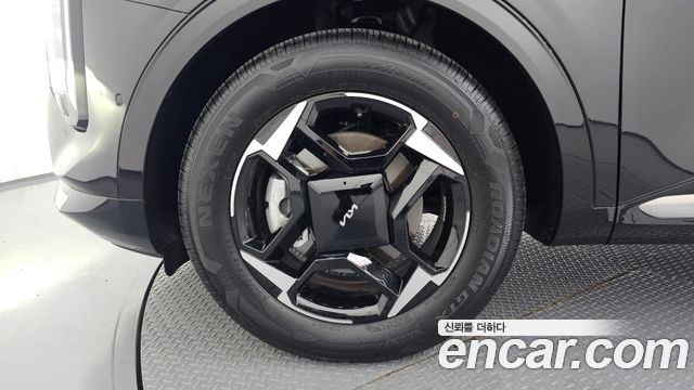 Kia Sportage (V) Gasoline 1.6 Turbo 2WD Signature 2025 — фото 5
