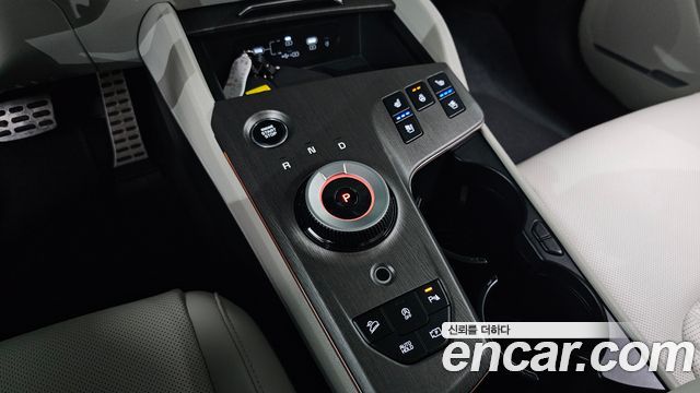 Kia Sportage (V) Gasoline 1.6 Turbo 2WD Signature 2025 — фото 9