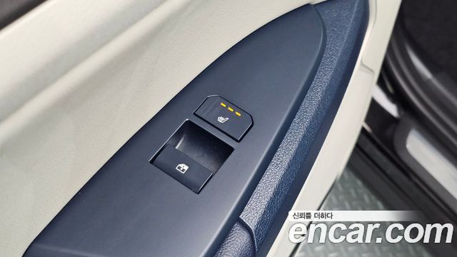 Kia Sportage (V) Gasoline 1.6 Turbo 2WD Signature 2025 — фото 30