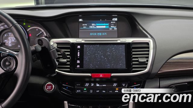 Honda Accord 2.4 9th 2017 — фото 19
