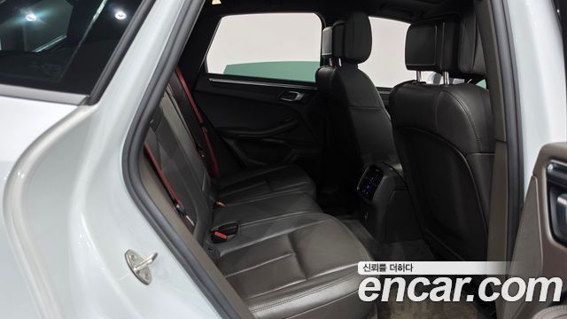 Porsche Macan 2.0 95B 2021 — фото 11