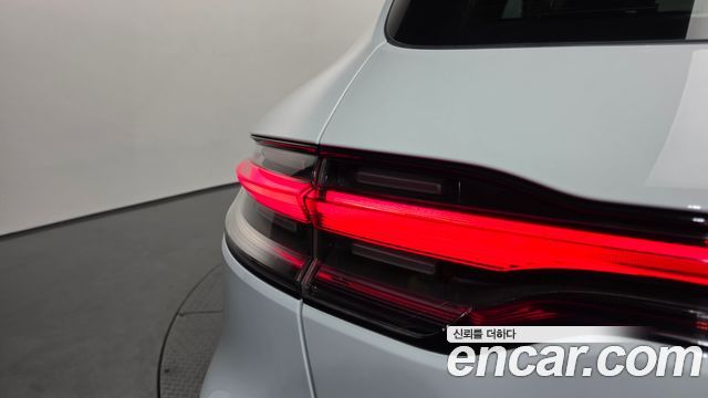 Porsche Macan 2.0 95B 2021 — фото 23