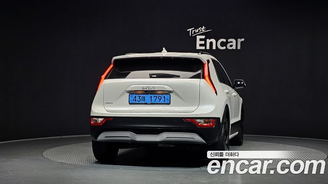 Kia Niro EV Air 2024 — фото 4