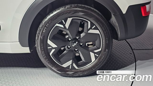 Kia Niro EV Air 2024 — фото 21